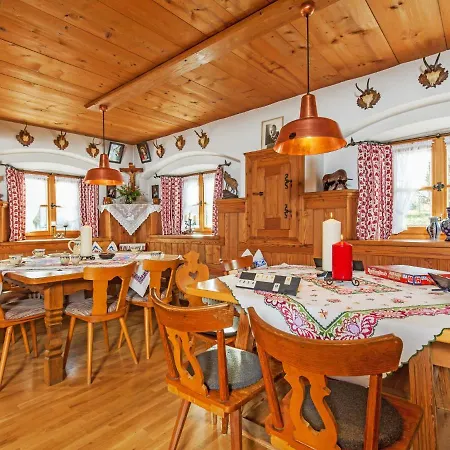 Ferienhaus Menkenbauer *